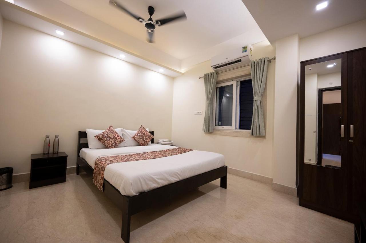 Lakeside Suites Calcutta Exteriör bild