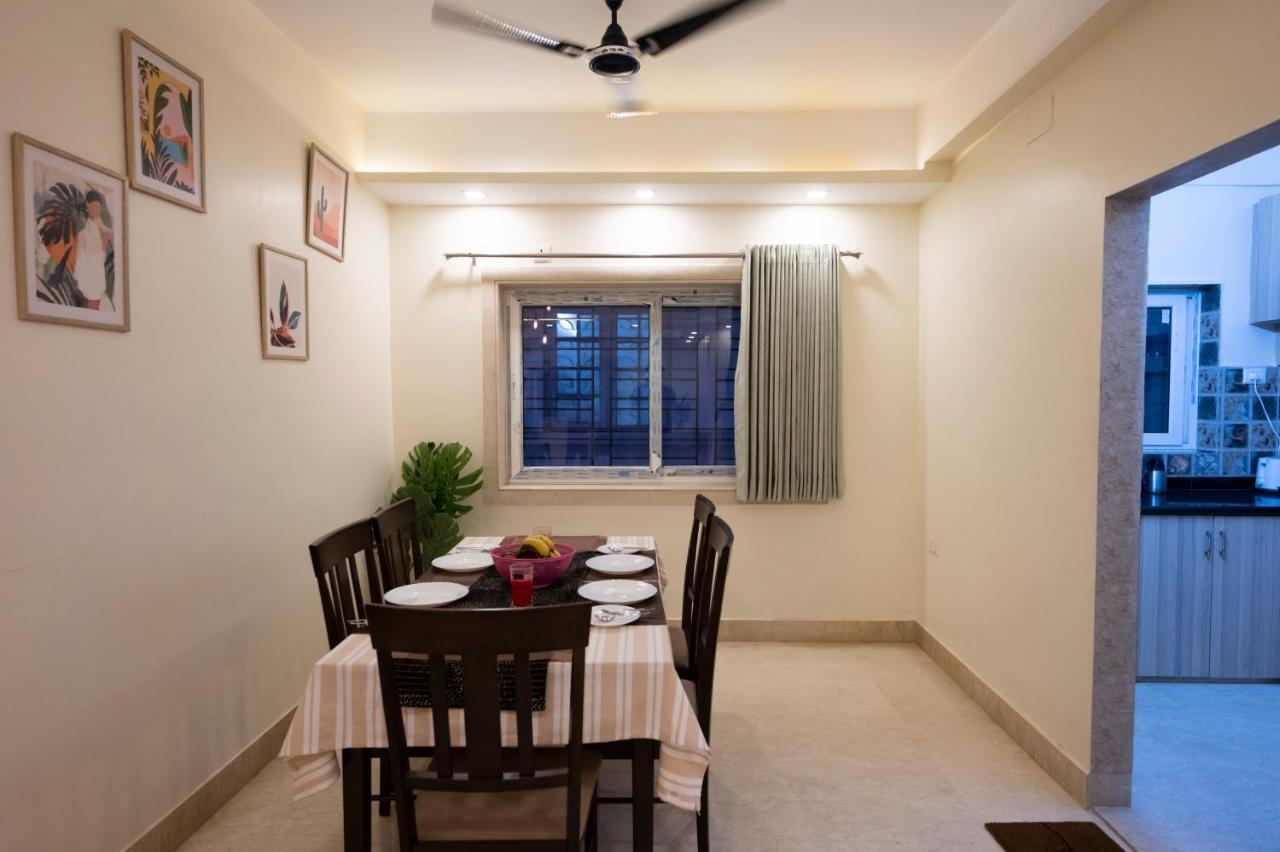 Lakeside Suites Calcutta Exteriör bild