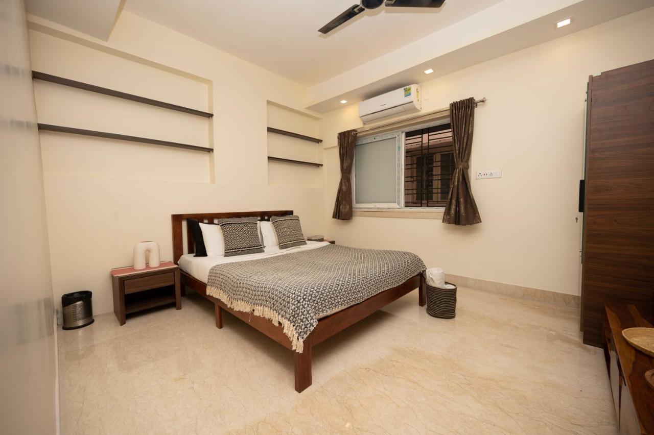 Lakeside Suites Calcutta Exteriör bild