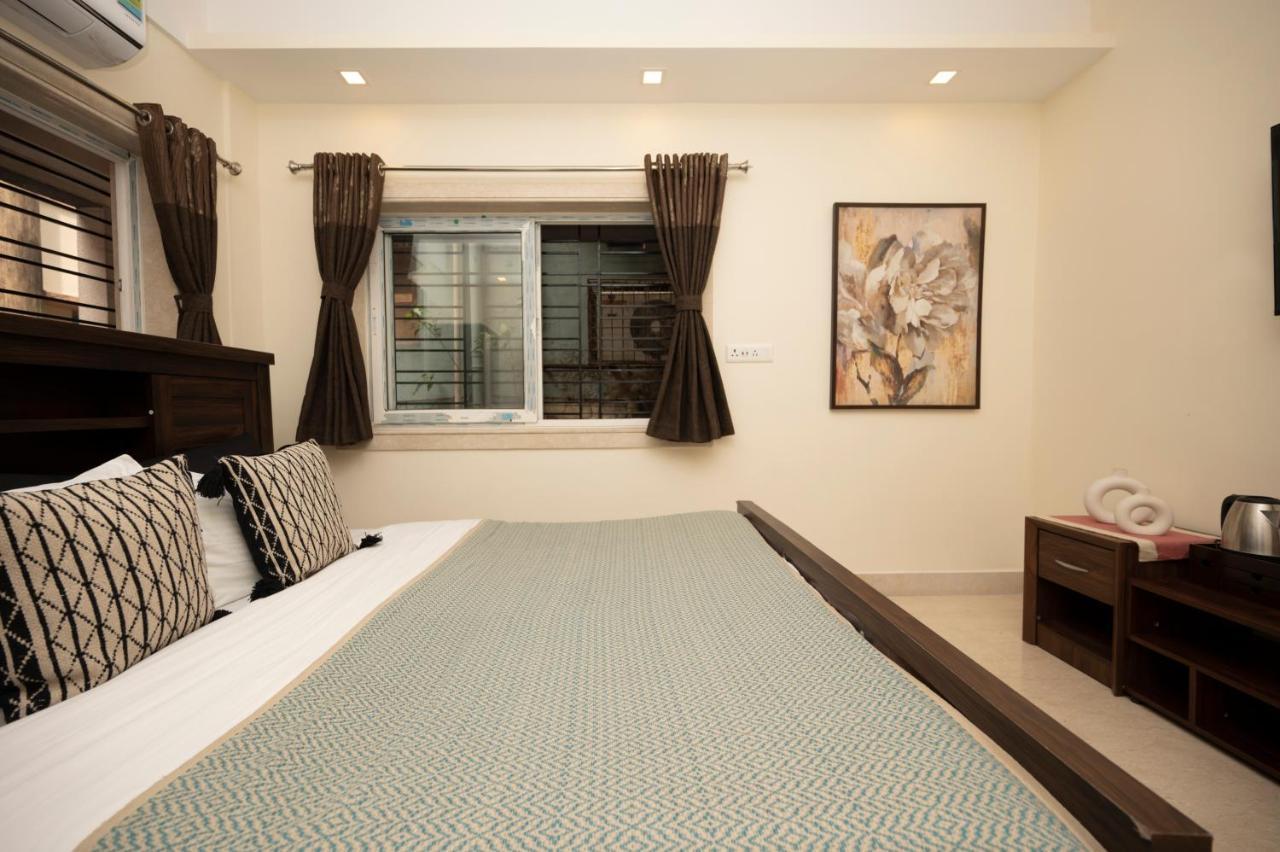 Lakeside Suites Calcutta Exteriör bild