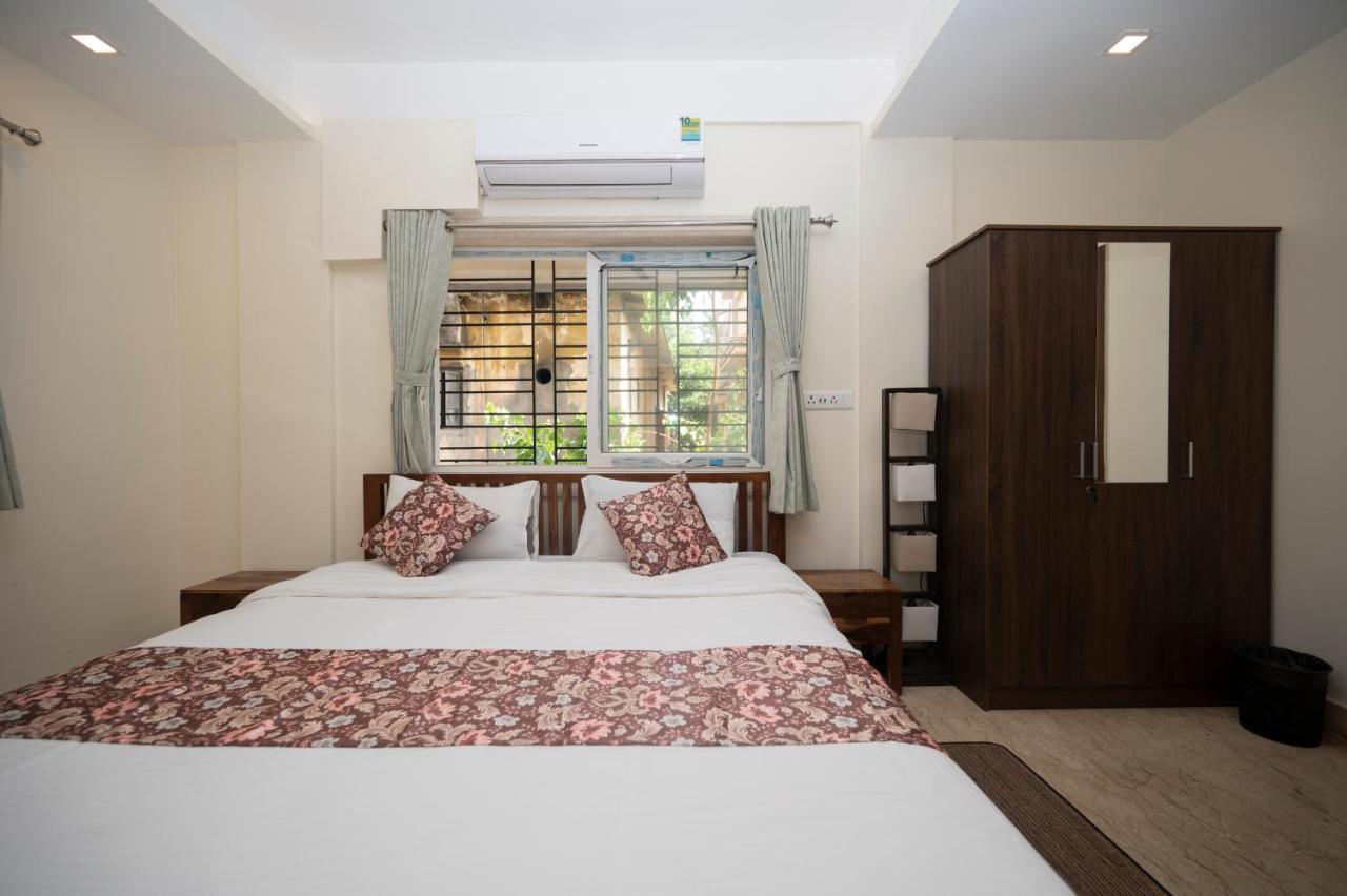 Lakeside Suites Calcutta Exteriör bild