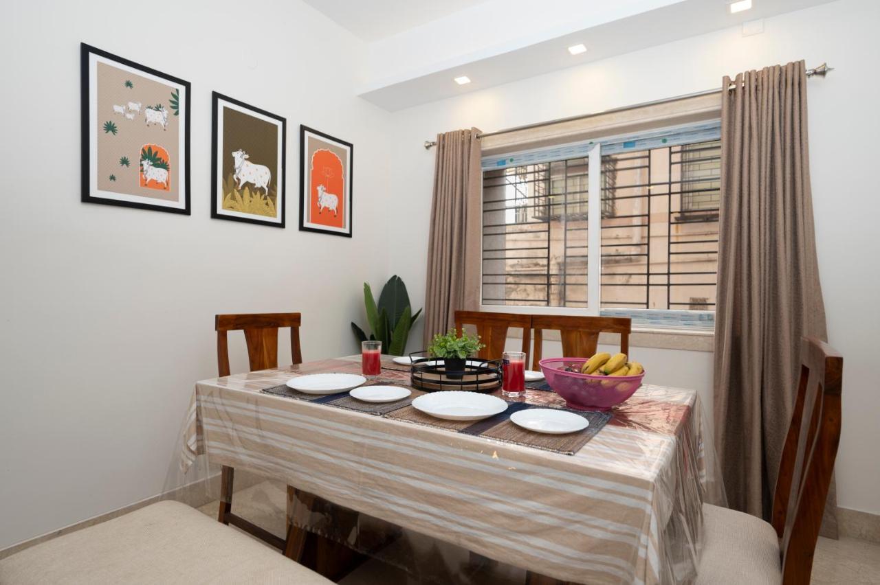 Lakeside Suites Calcutta Exteriör bild