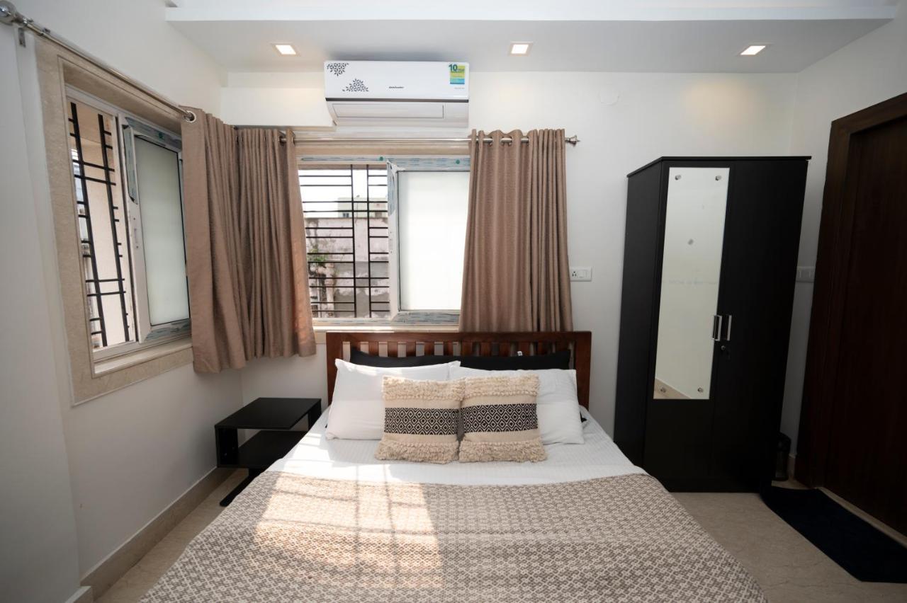 Lakeside Suites Calcutta Exteriör bild