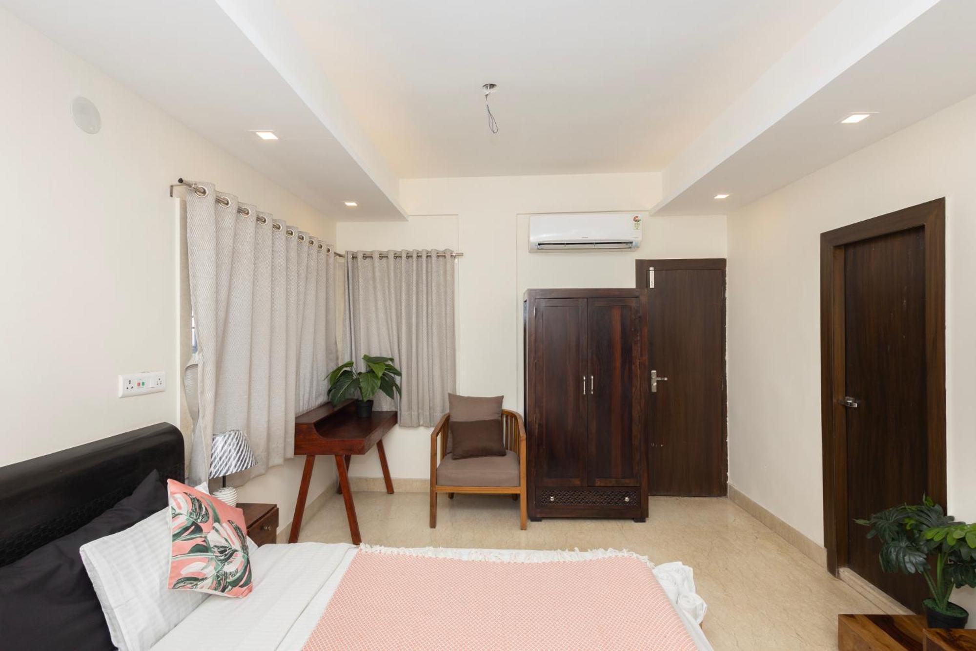 Lakeside Suites Calcutta Exteriör bild